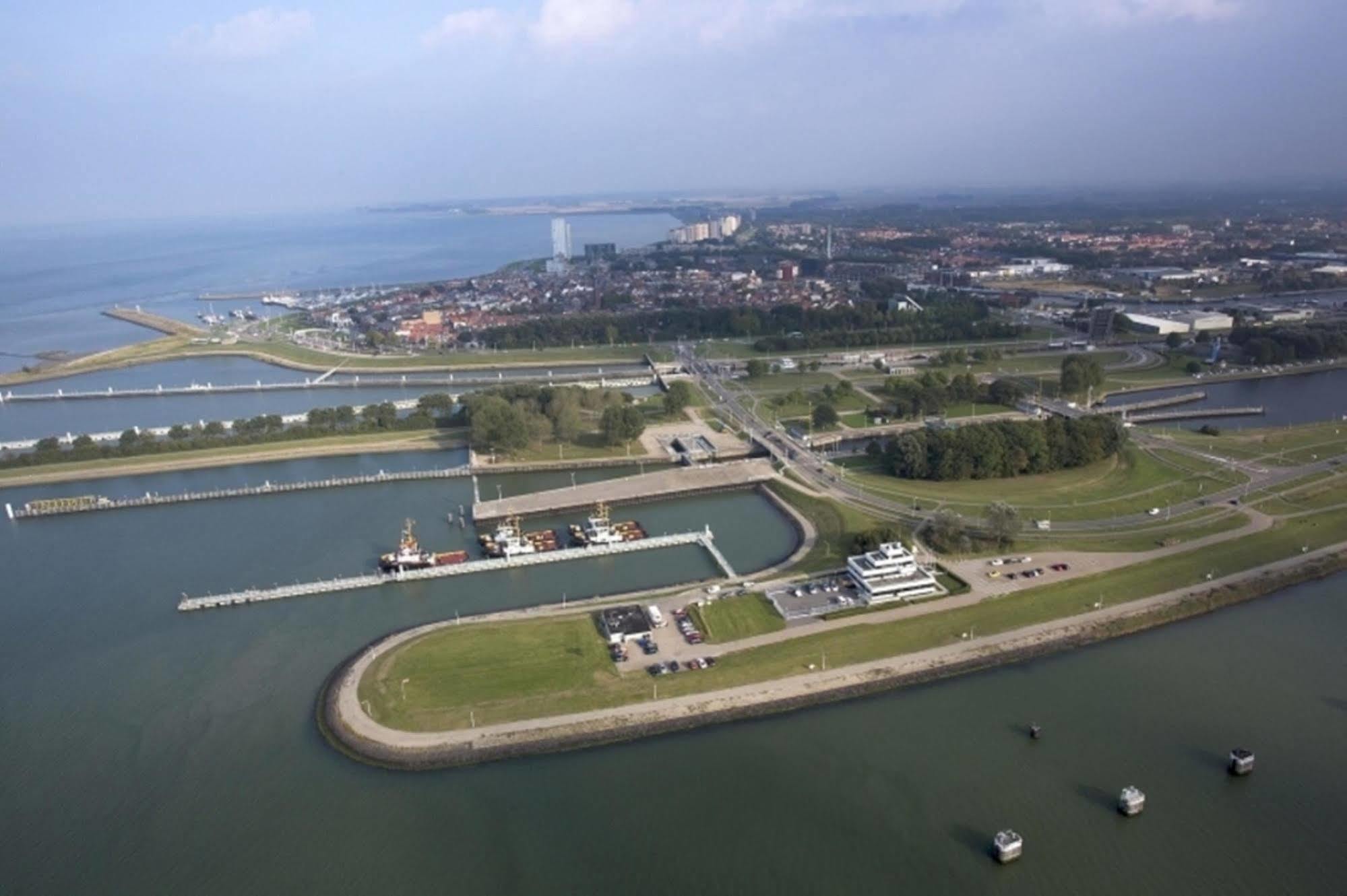 Hotel De Blaauwe Leeuw Terneuzen Ngoại thất bức ảnh